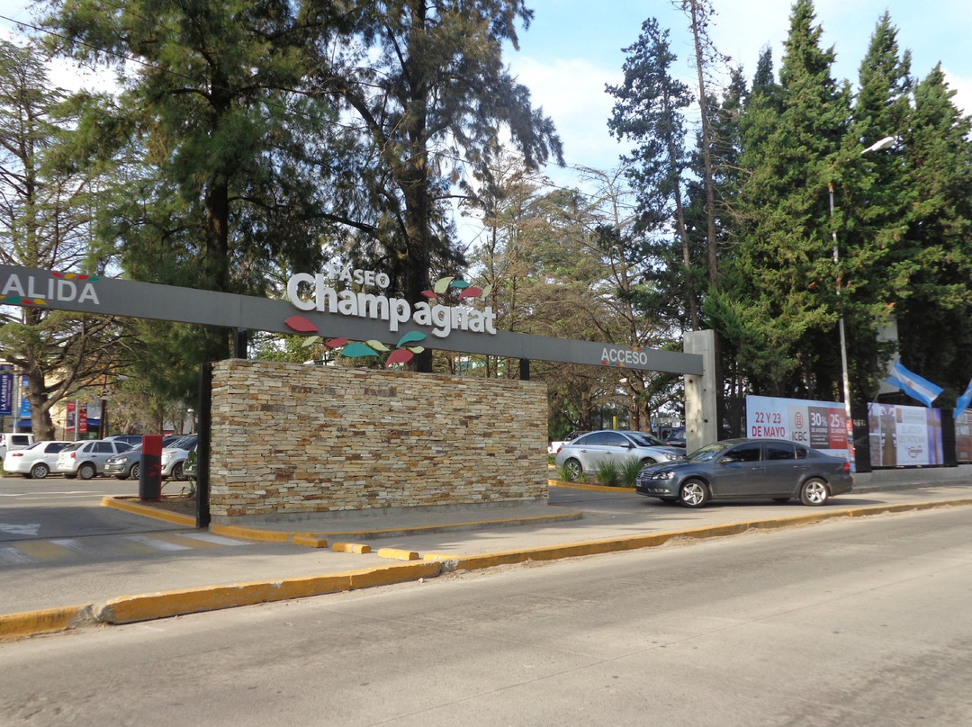 Paseo Champagnat-Pilar必去景点