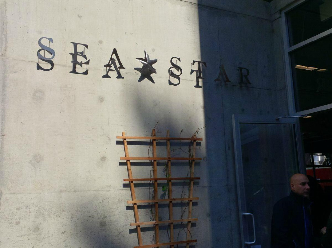 Sea Star Vineyard and Winery-Pender Island必去景点