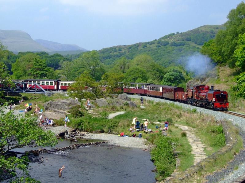 Caernarfon Railway Station景点图片