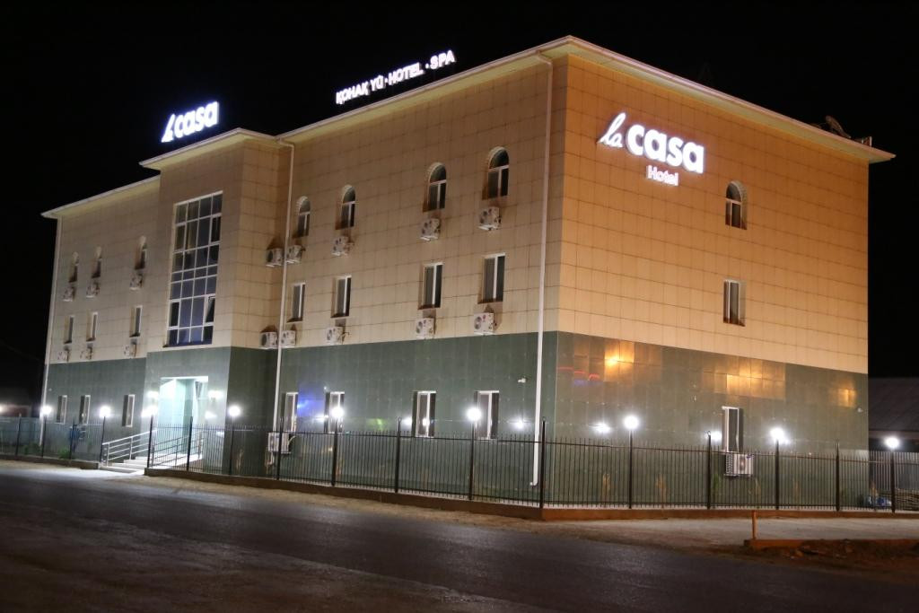 La Casa Hotel