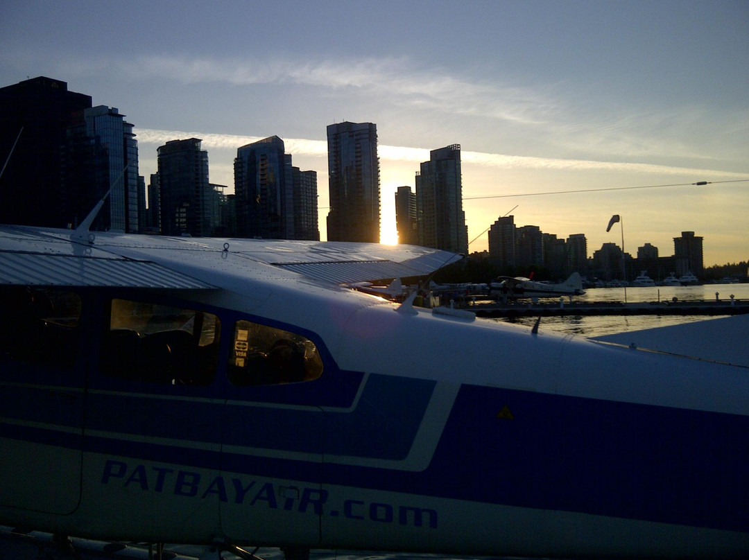 Pat Bay Air Floatplane Tours景点图片
