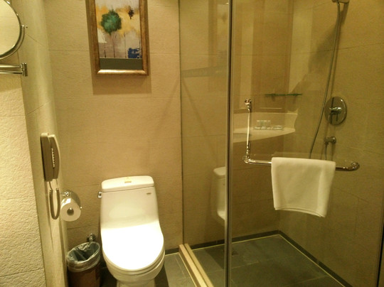 瑞麟湾温泉度假酒店主图