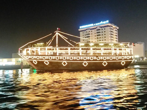 迪拜河Abra木船码头-迪拜必去景点