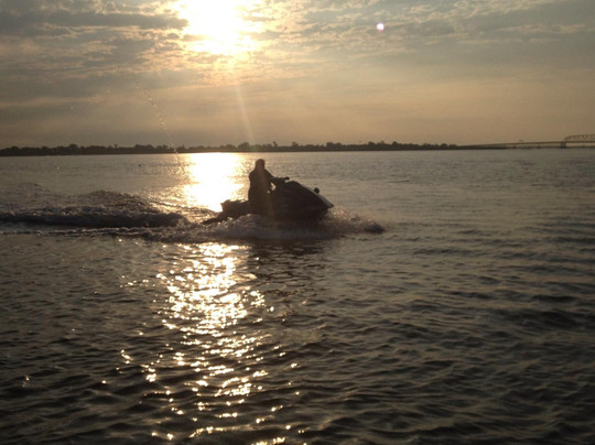Jetty Jumpers-布鲁克林必去景点