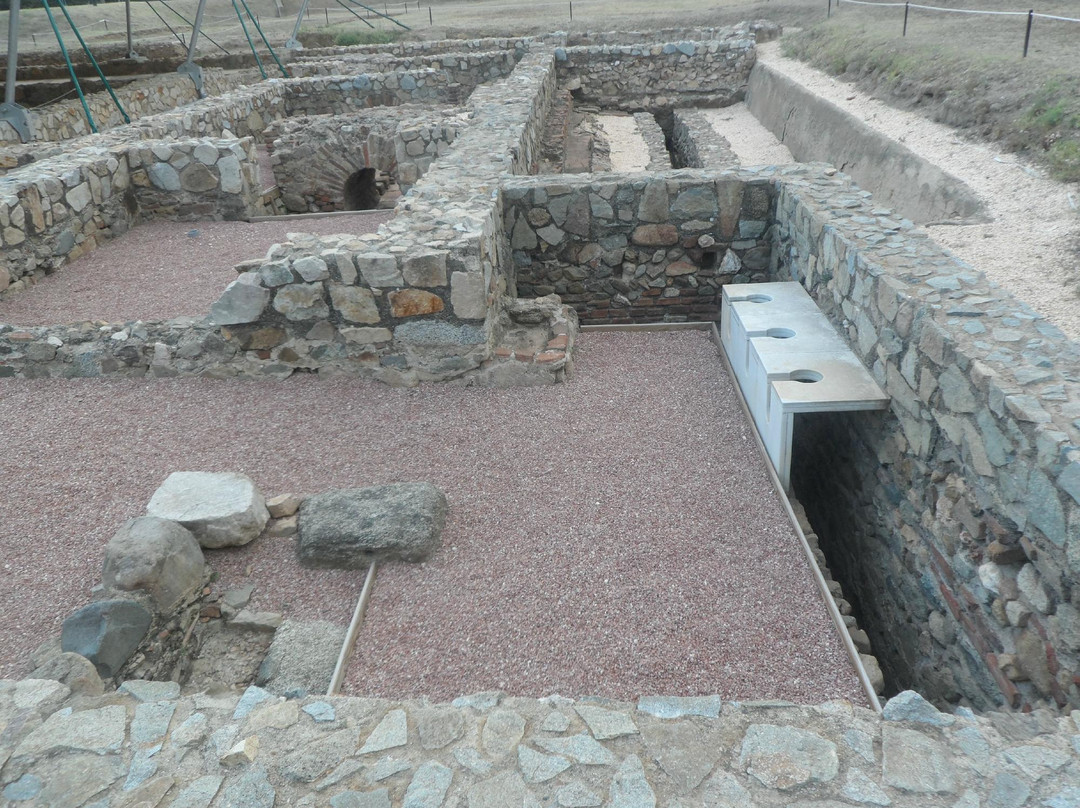 Clos Arqueologic Torre Llauder-马塔罗必去景点