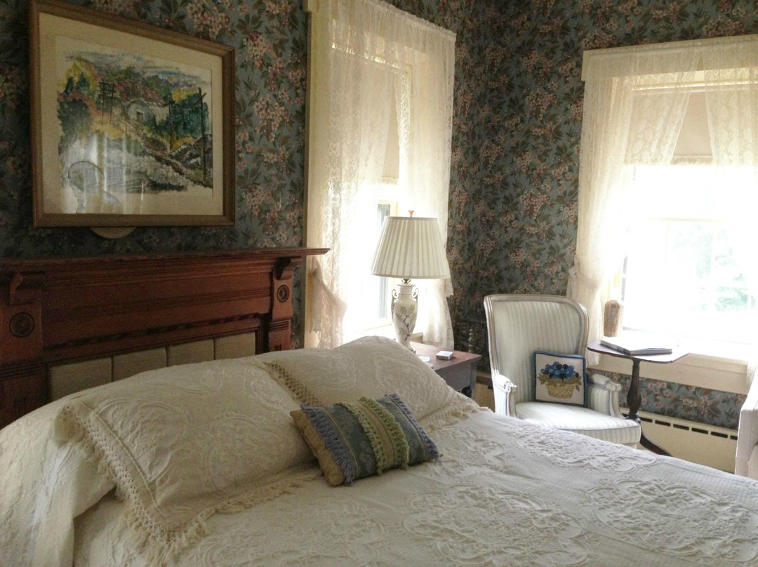 Yountsville Mill-Inn & Garden主图