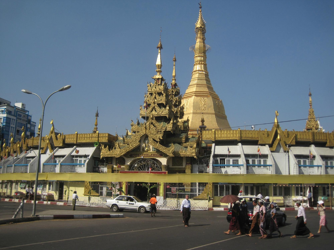 司雷宝塔-仰光必去景点