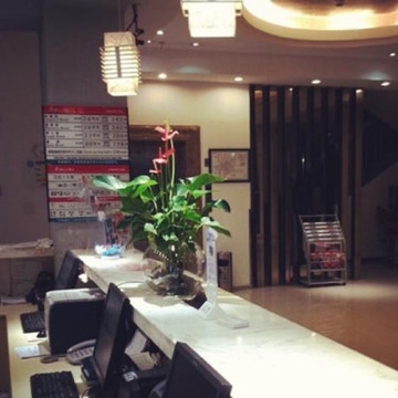 北京楠树草堂酒店（天安门广场前门地铁站店）主图