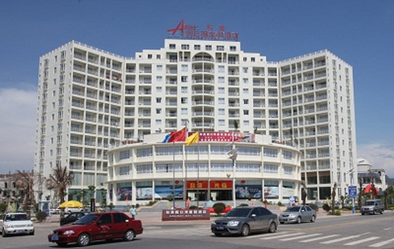 和美假日湾度假酒店主图