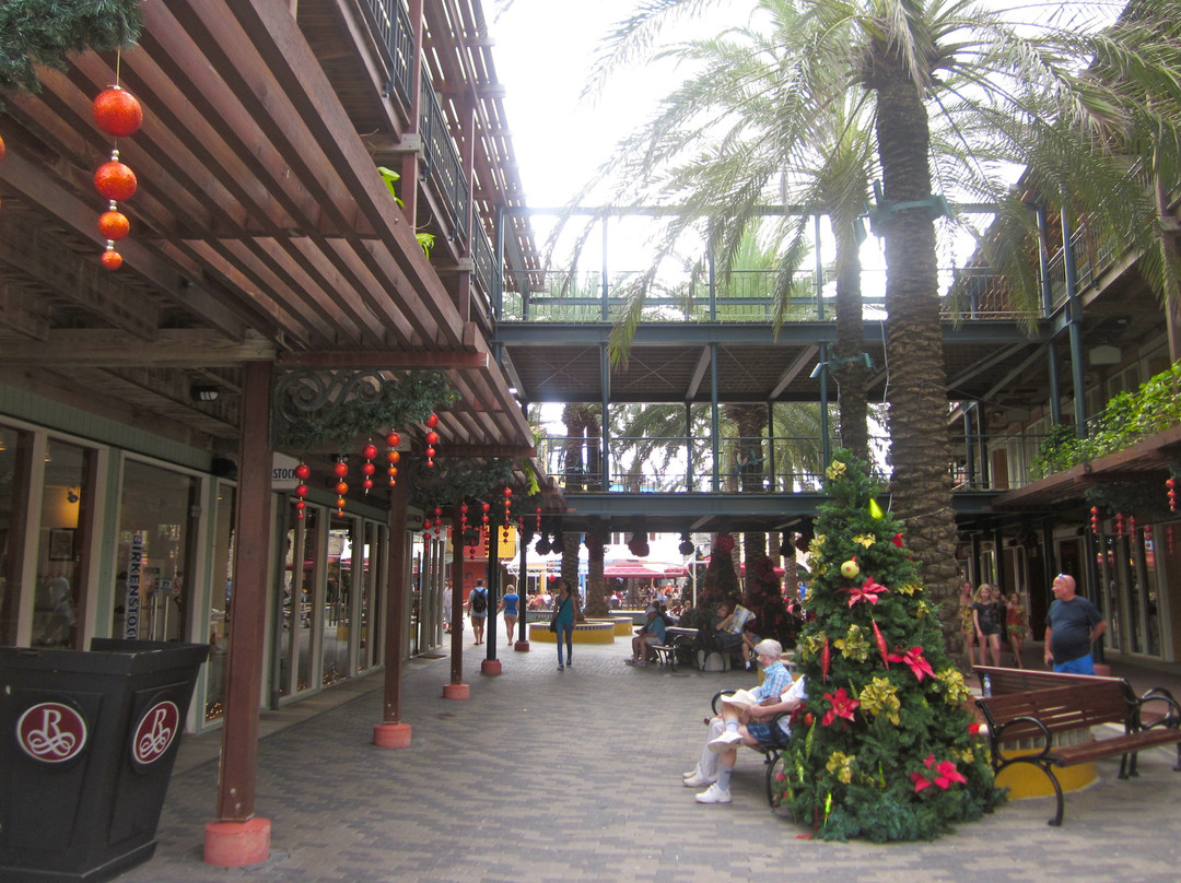 Renaissance Mall & Rif Fort-威廉斯塔德必去景点