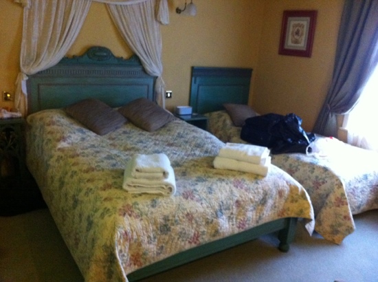 Broseley House-客卧