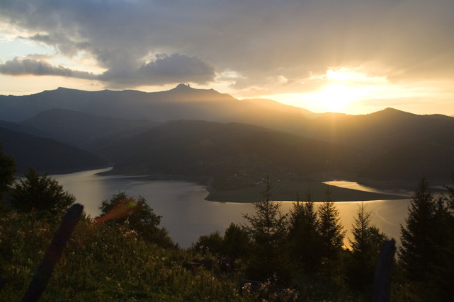 Lake Izvorul Muntelui (Lake Bicaz)-Piatra Neamt必去景点