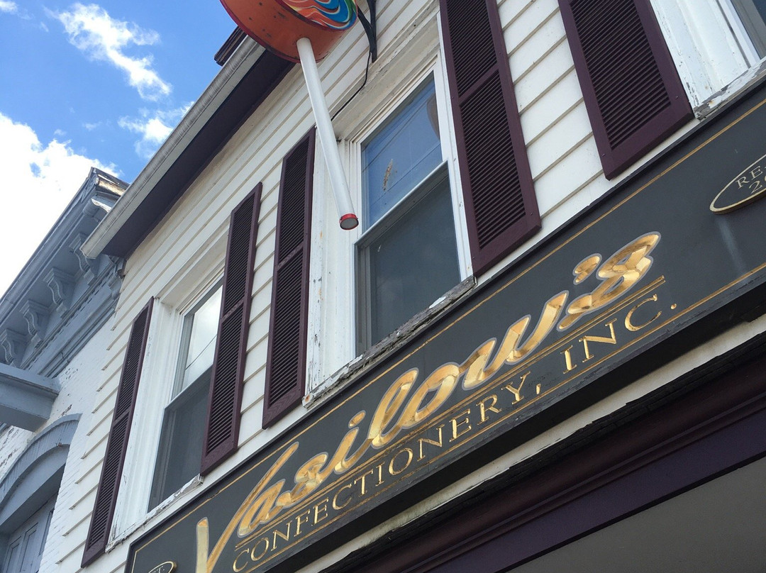 Claverack餐馆和美食-Vasilow's Confectionery