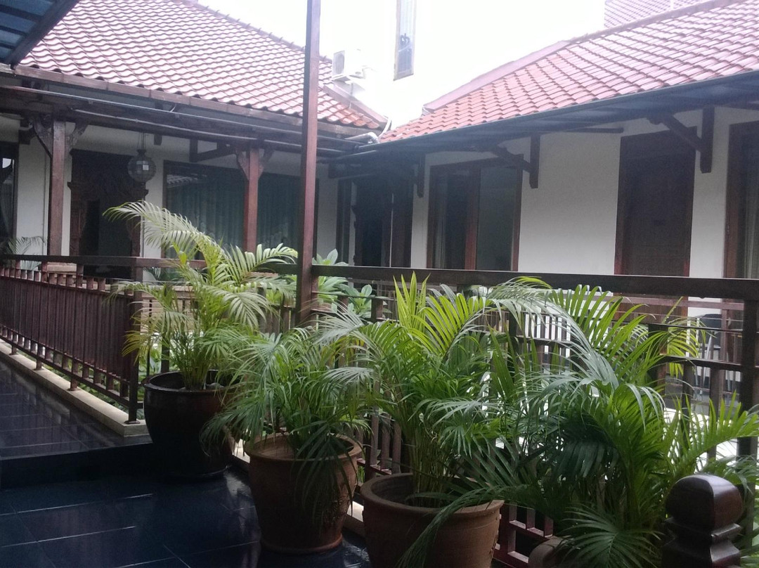 Pisangan酒店住宿-Keraton Inn