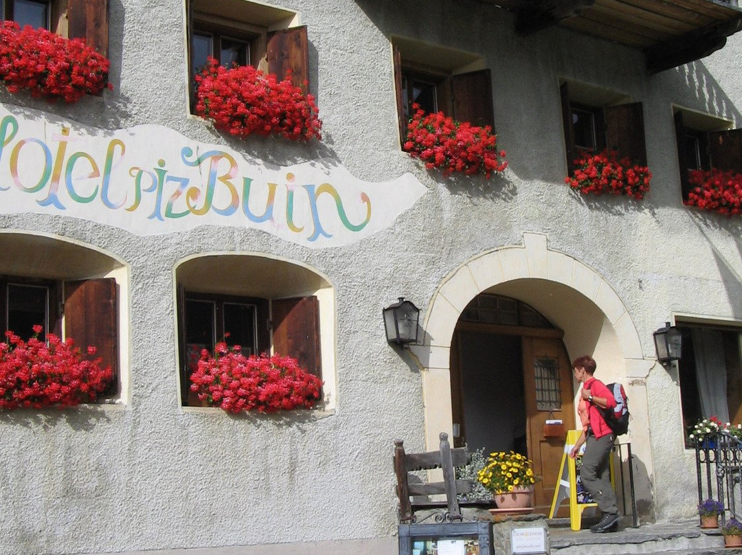 Lavin餐馆和美食-Bäckerei Konditorei Giacometti