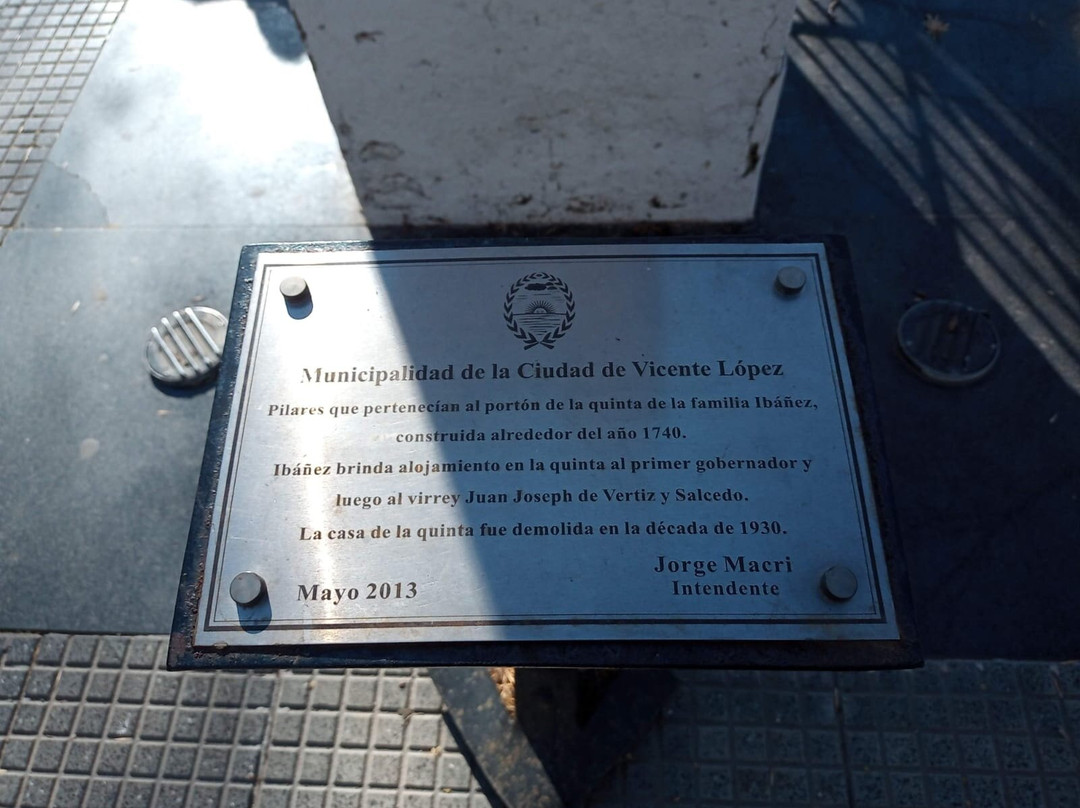 Plaza Combatientes de Malvinas-Vicente Lopez必去景点