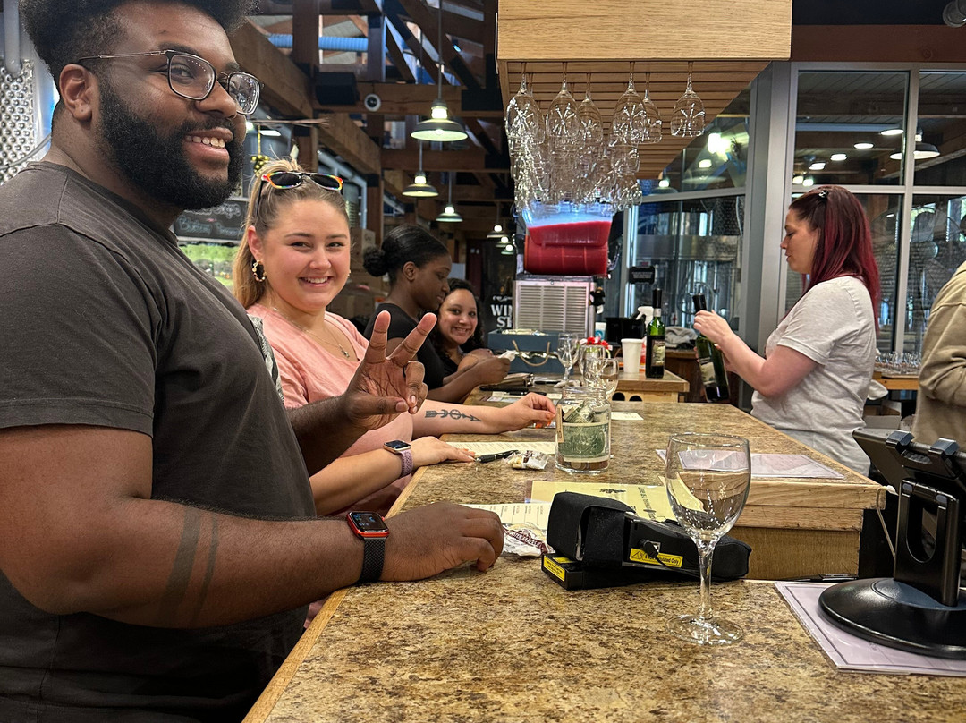 Old Mountain Wine Company-盖林柏格必去景点