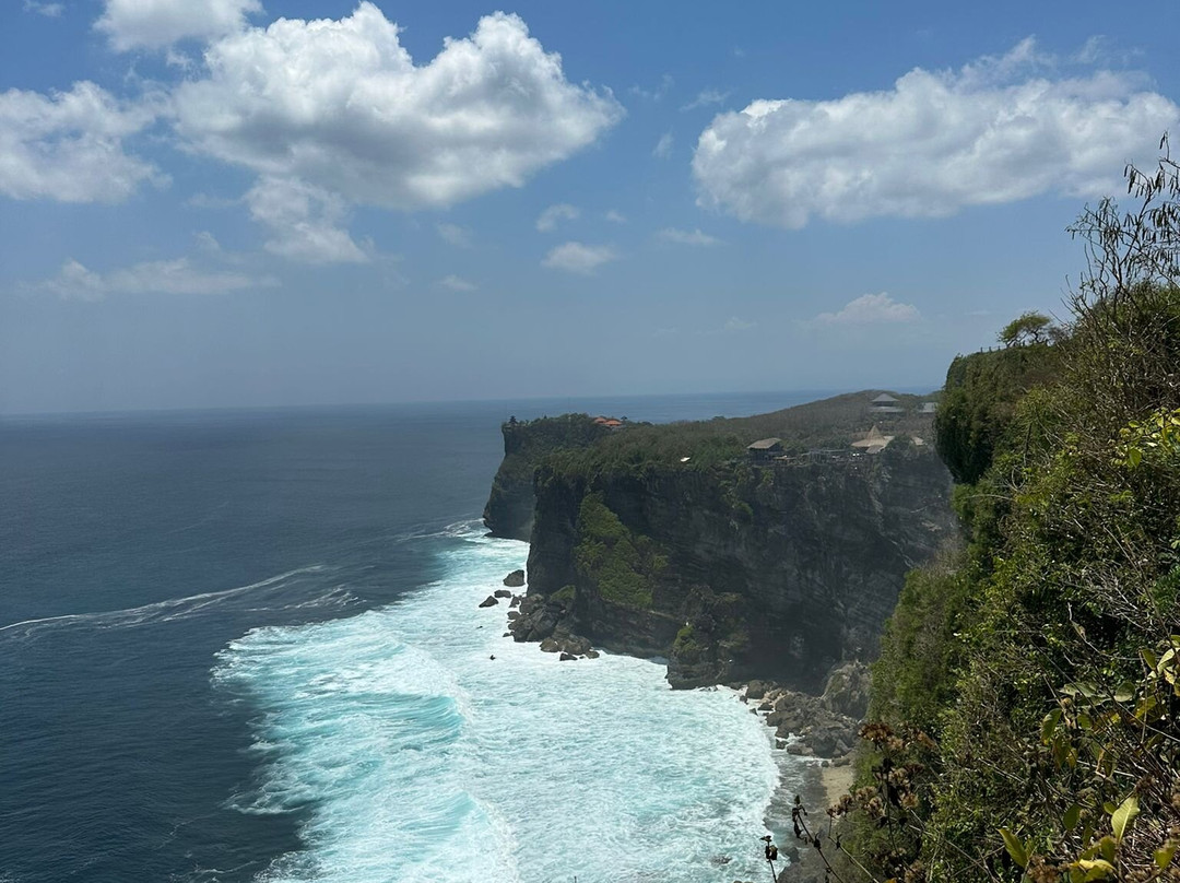 Karang Boma Cliff景点图片