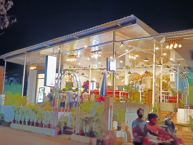 Tanus Spic Pure Veg Restaurant