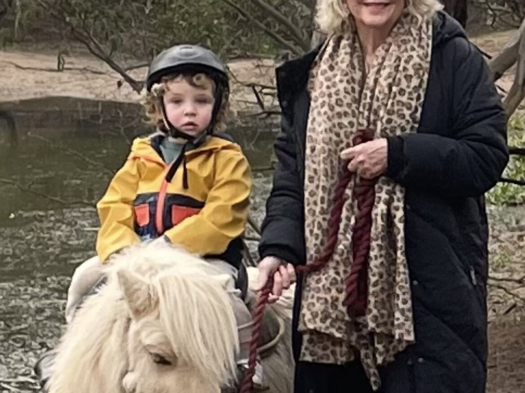 Spring Creek Horse Rides-贝尔布拉必去景点