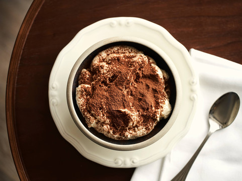 传世盖斯特罗套房酒店