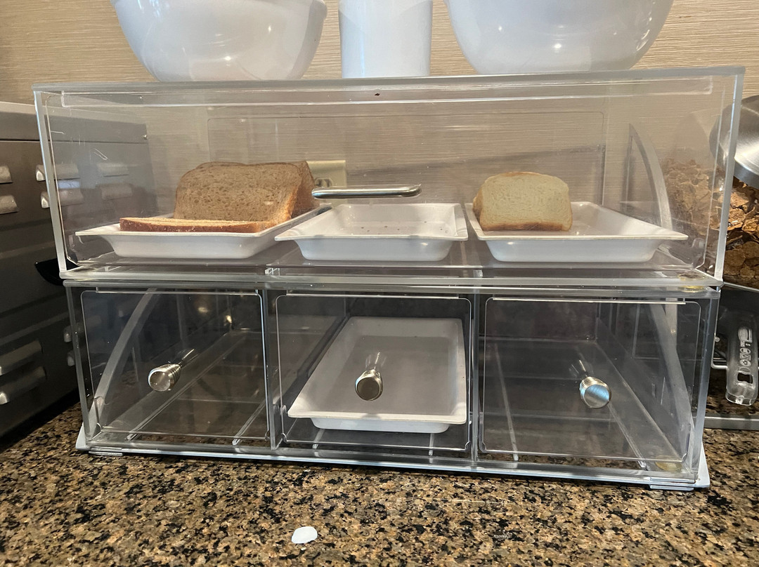 Comfort Suites Johnson Creek Conference Center主图