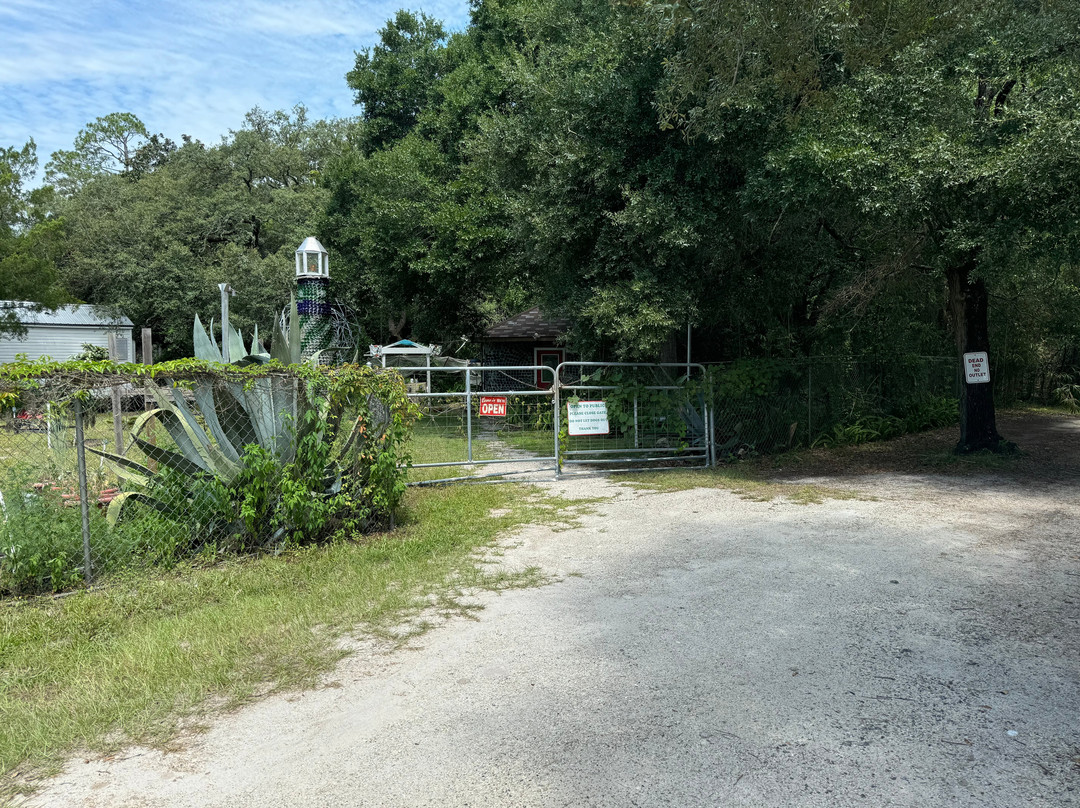 Carrabelle Bottle House景点图片