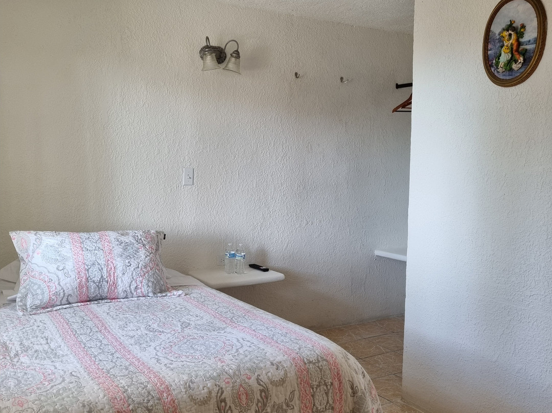 Hotel Alcatraz - San Carlos主图