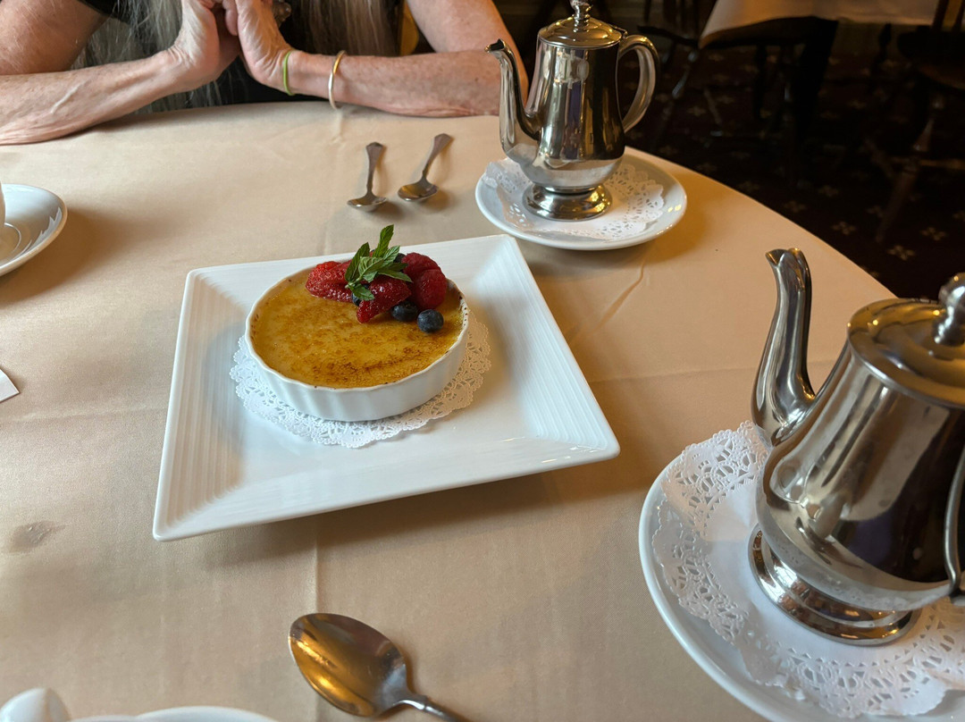 Ye Olde Landmark Tavern主图