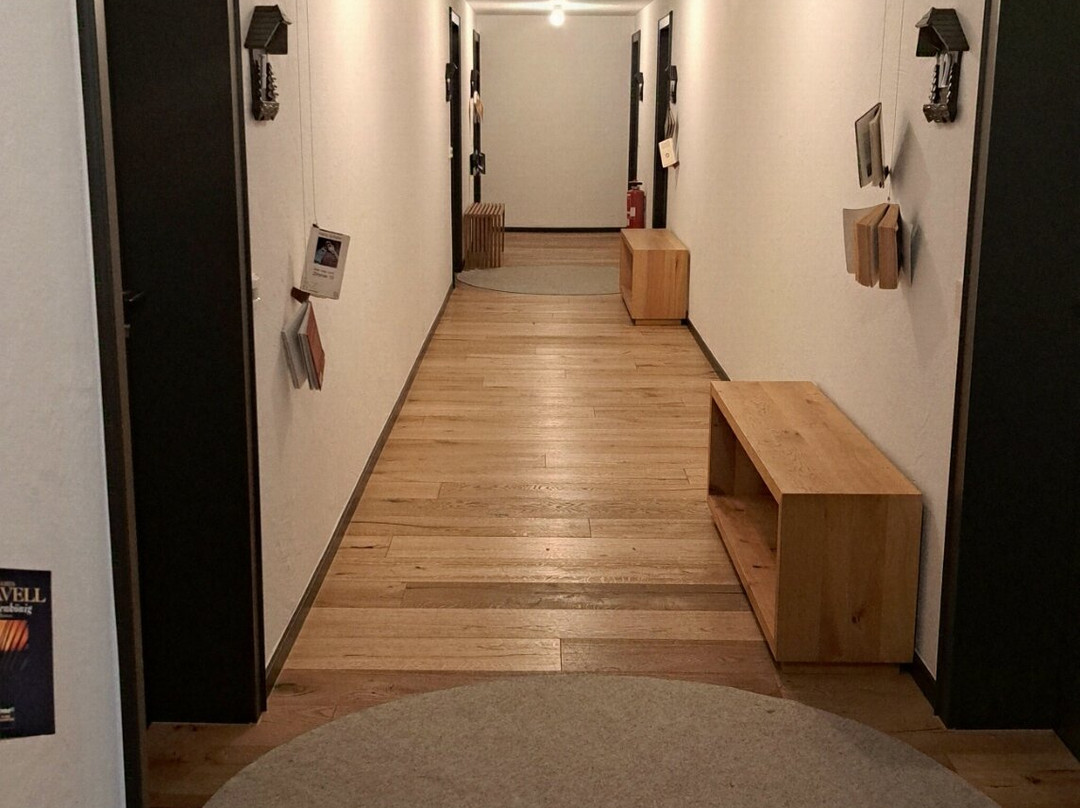 赫斯臣酒店主图