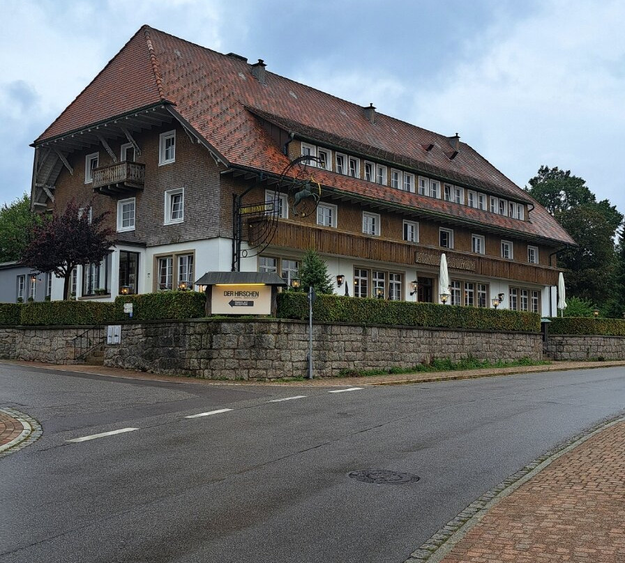 赫斯臣酒店主图