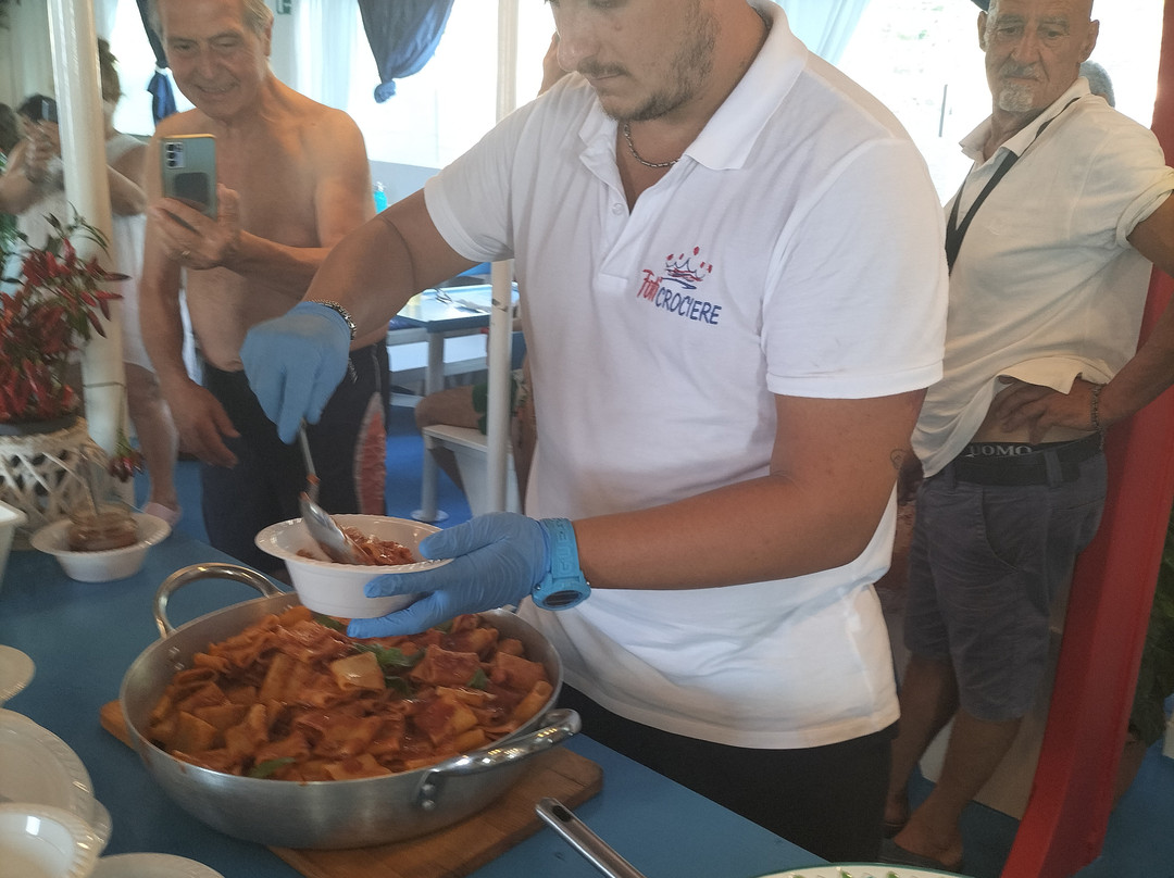 Foti Crociere-希拉必去景点