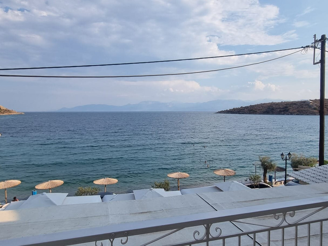 Paradisos Hotel主图