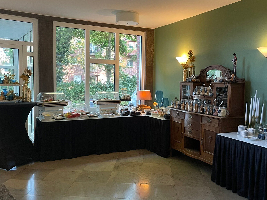 克洛城堡公园酒店主图