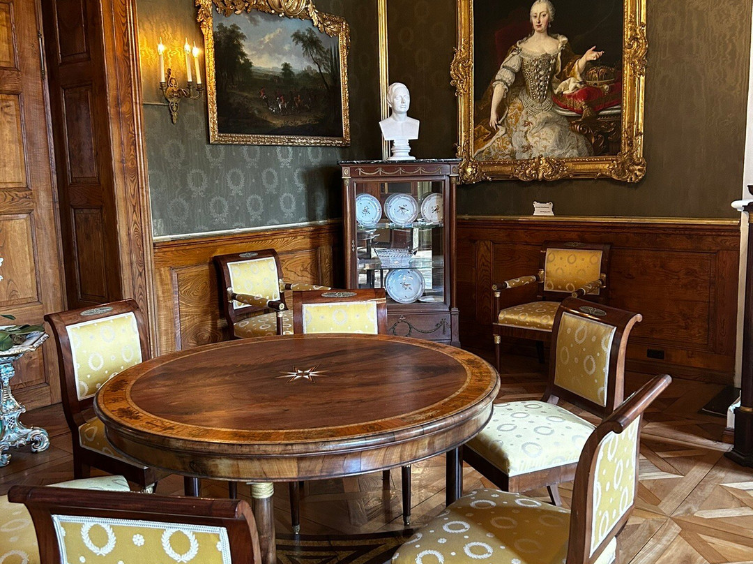 Residenzschloss Arolsen-Bad Arolsen必去景点