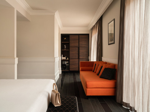 纳沃纳宫酒店主图