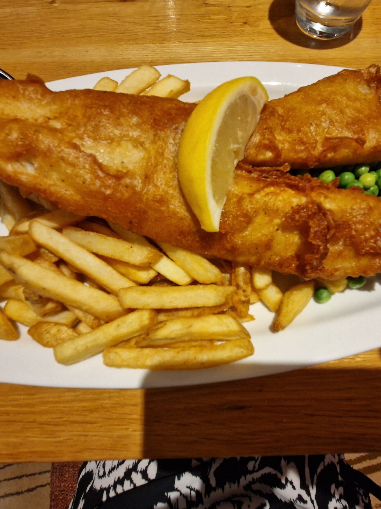 The Britannia Inn & Waves Restaurant-官方