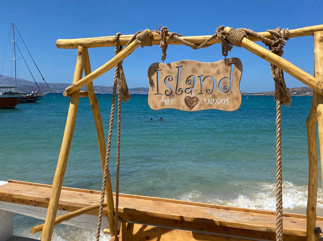 Island Bar景点图片
