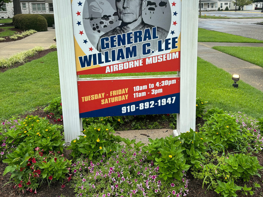 William C Lee Airborne Museum景点图片
