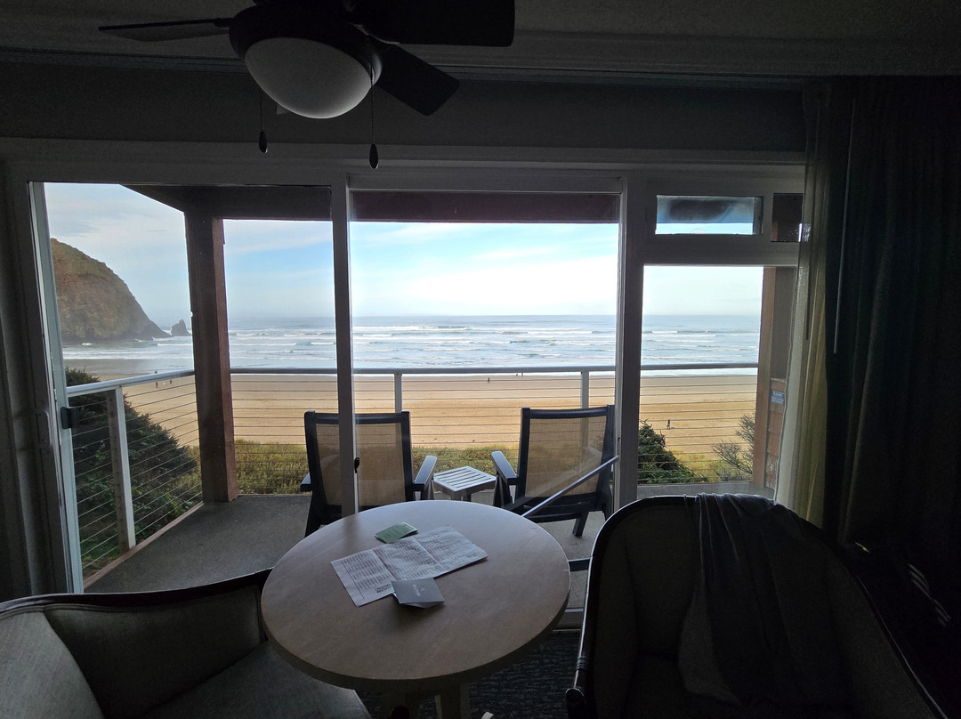 佳能海滩霍尔马克度假酒店主图