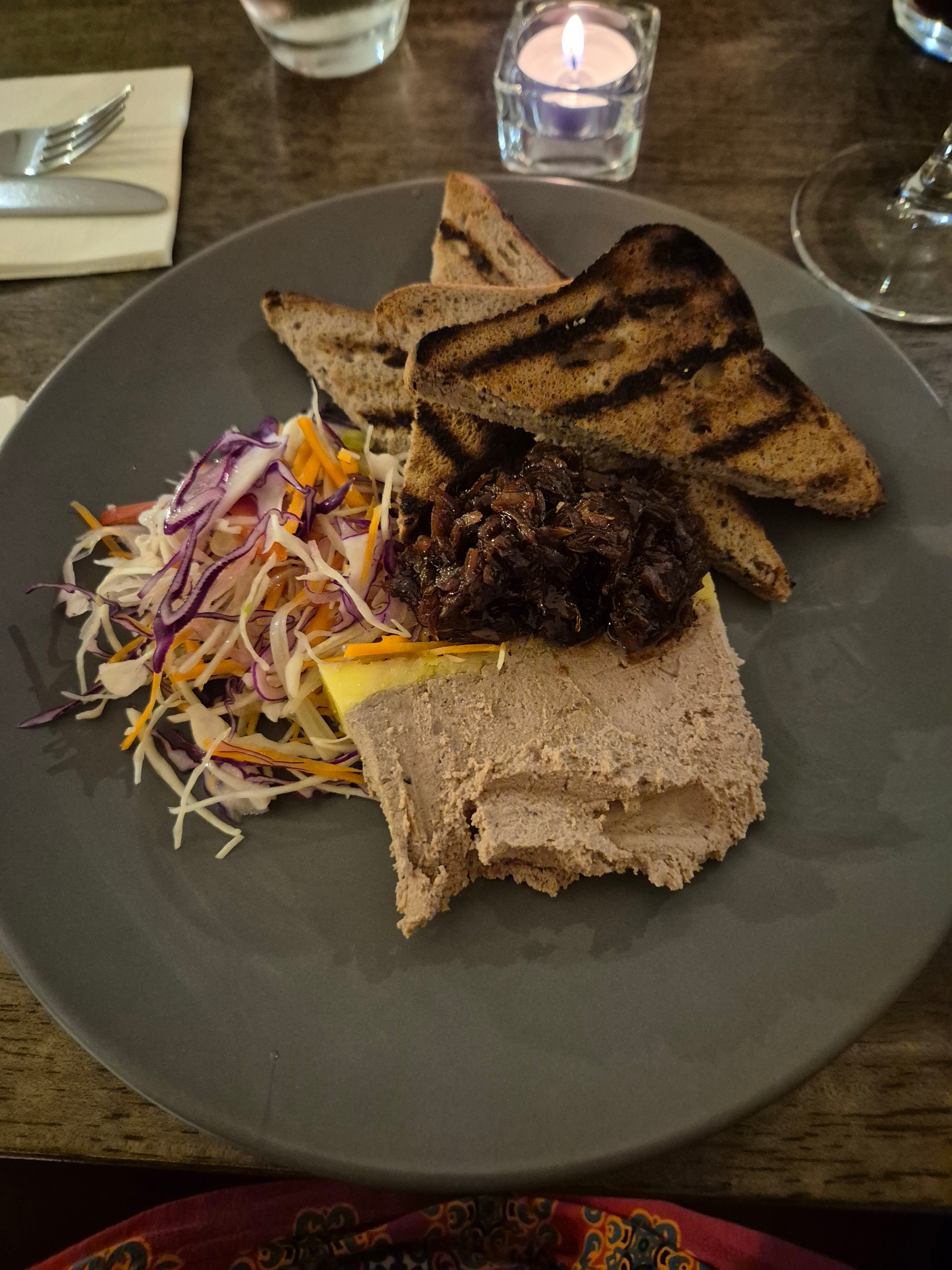 The White Horse-官方