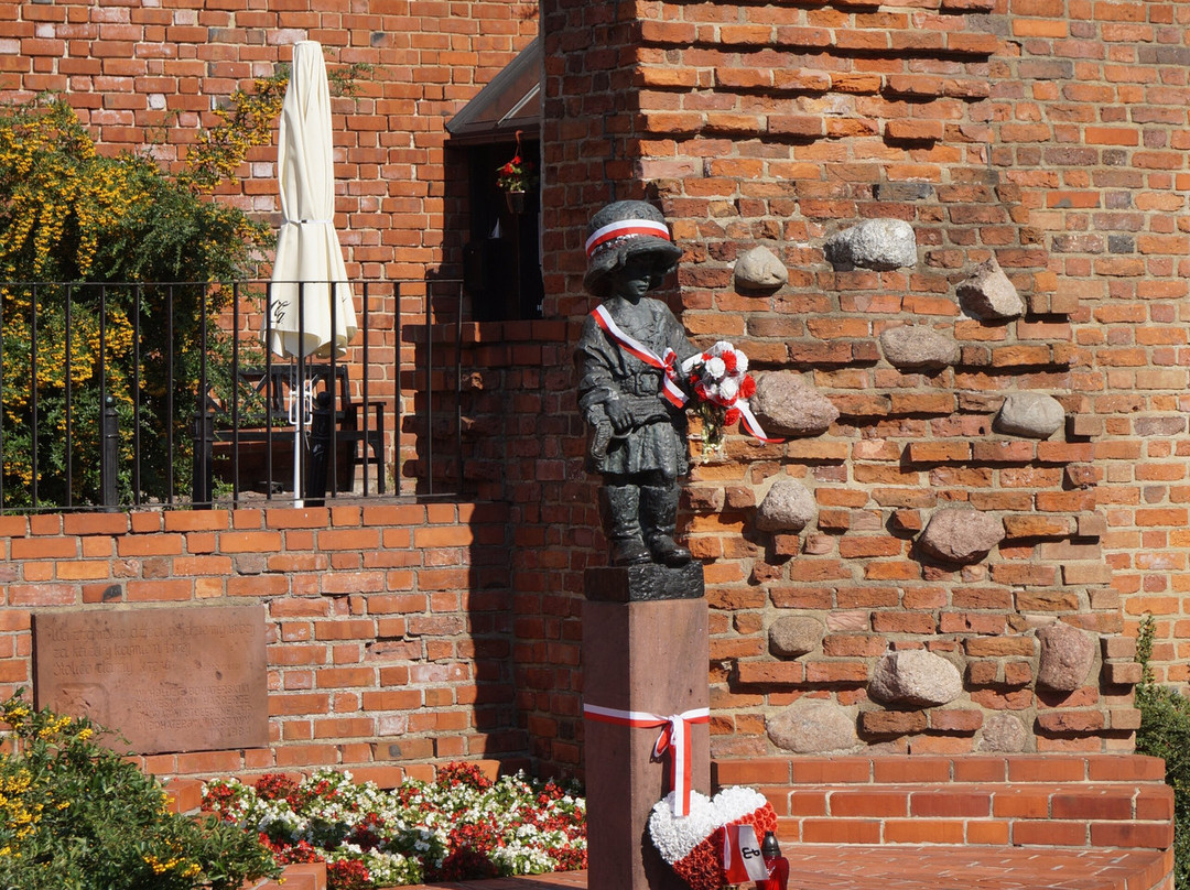 Statue of the Little Insurgent-华沙必去景点