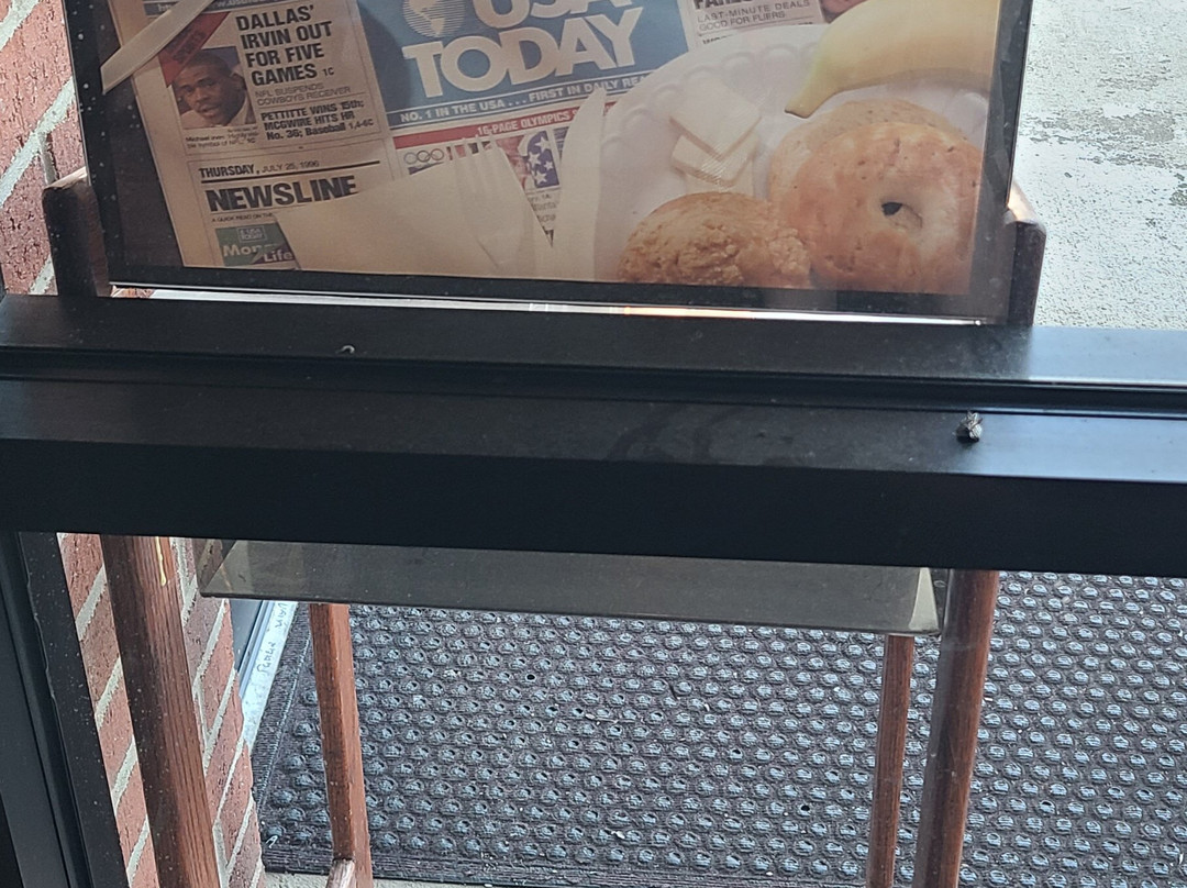 Hamilton Inn Jonesville NC主图