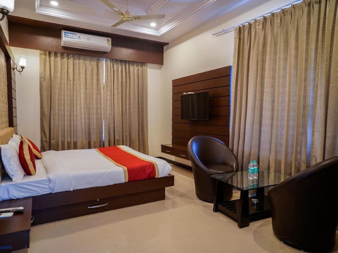 Tiger's Trail Hotel & Food Court