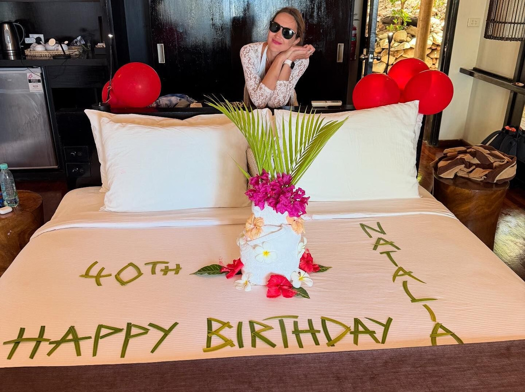 塔底莱岛度假村主图