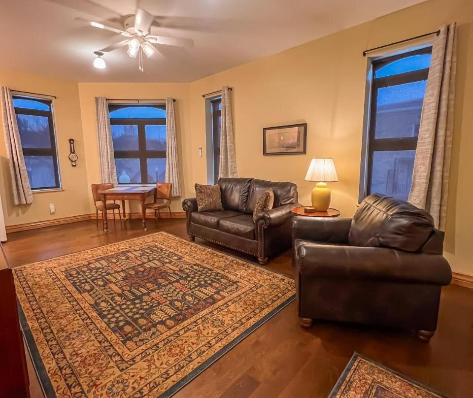 Elkader Suites