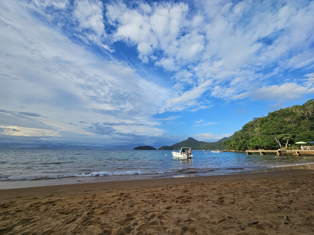 Araçatibinha Beach景点图片