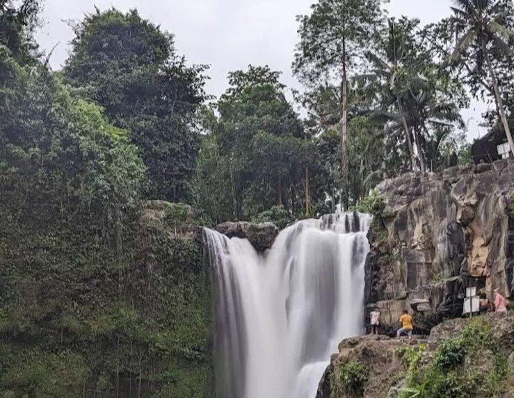 Blangsinga Waterfall-吉安雅必去景点