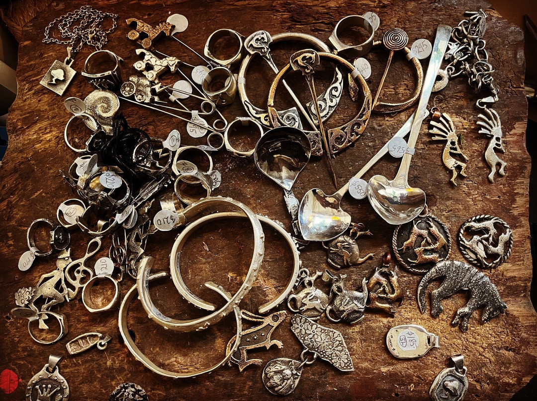 Hammer and Hand - Metal and Jewellery Collective景点图片