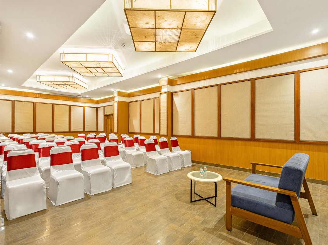 Sterling Manali主图